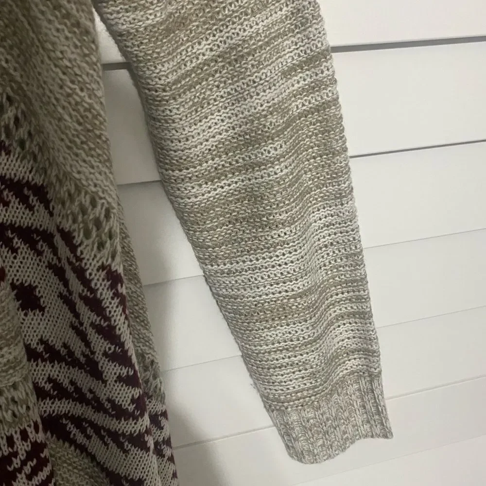 Women's Beige and Burgundy Patterned Sweater - Picture 4 of 6